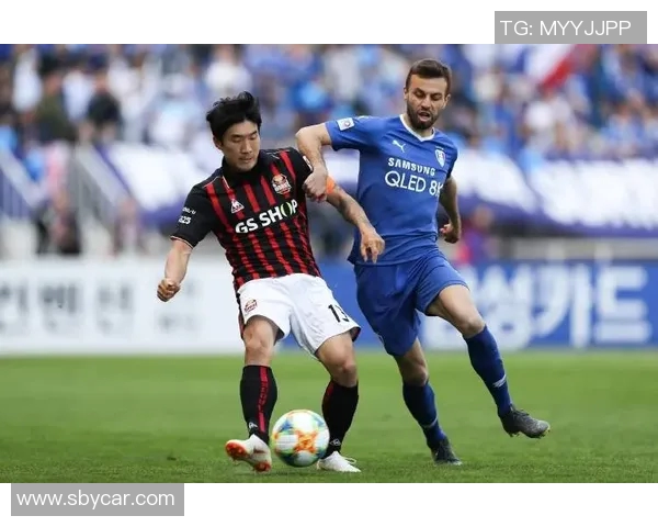 济州联与水原三星激战正酣精彩比赛直播全程回顾与分析