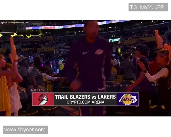 湖人对阵开拓者比赛中精彩瞬间伴随的动人音乐回顾